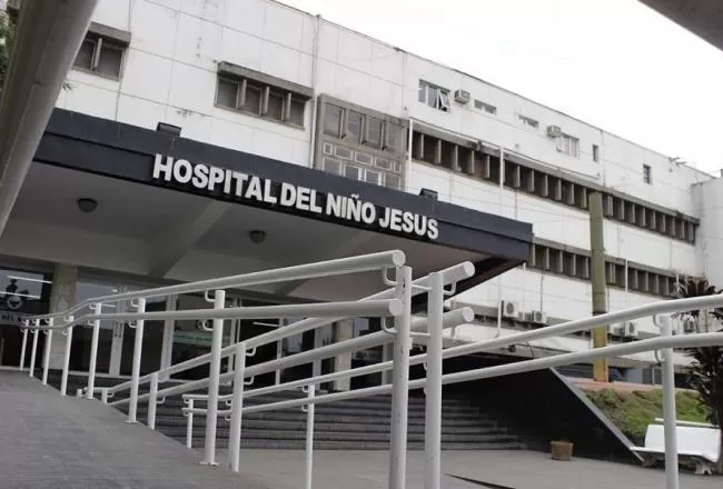 Los médicos lograron salvarle la vida a un niño tucumano herido de bala