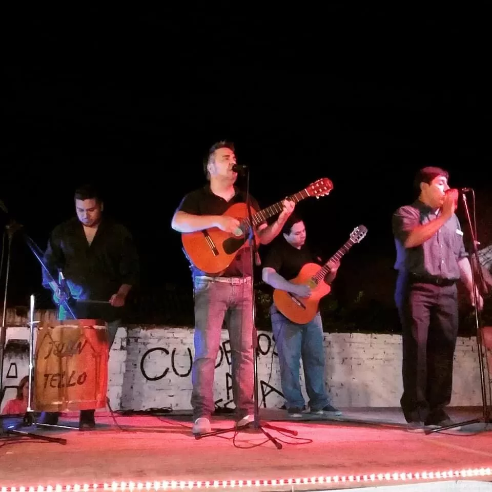 LOS OREJANOS. El folclore habitará la peña Malparida con tonada tucumana.  