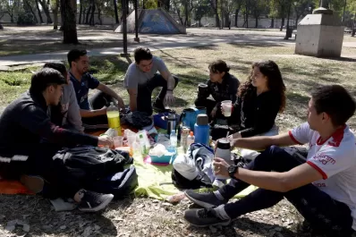 Tarot, sexo y redes sociales en las PASO: ¿qué dicen los jóvenes?