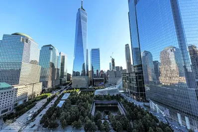 Las Torres siguen cayendo: metáfora de una potencia vulnerable