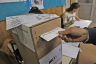 Las 12 propuestas tucumanas en el cuarto oscuro