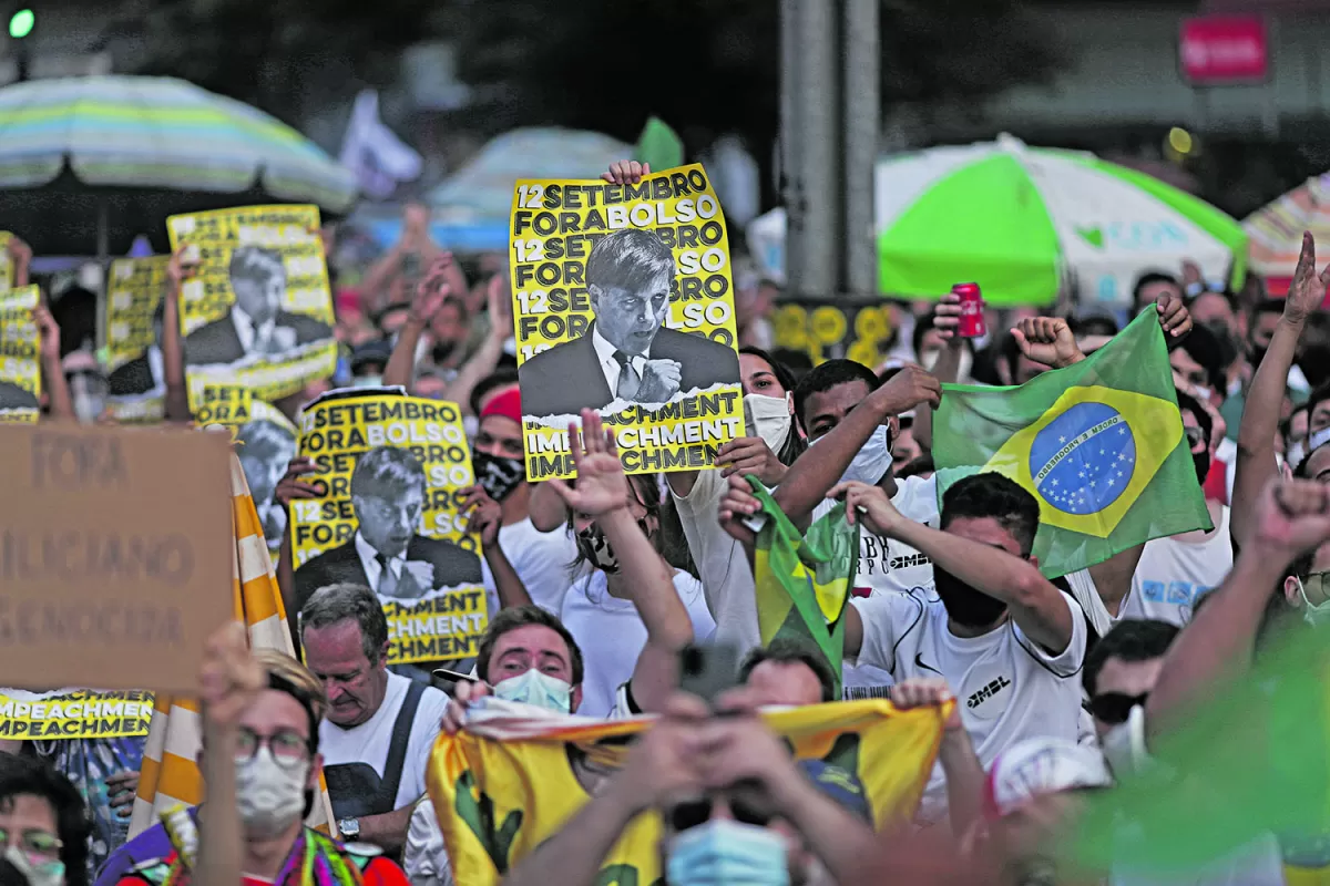 El retroceso de Bolsonaro decepciona a sus seguidores