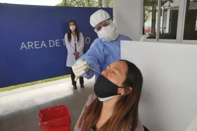 Alerta en Tucumán por un caso de variante Mu en Salta