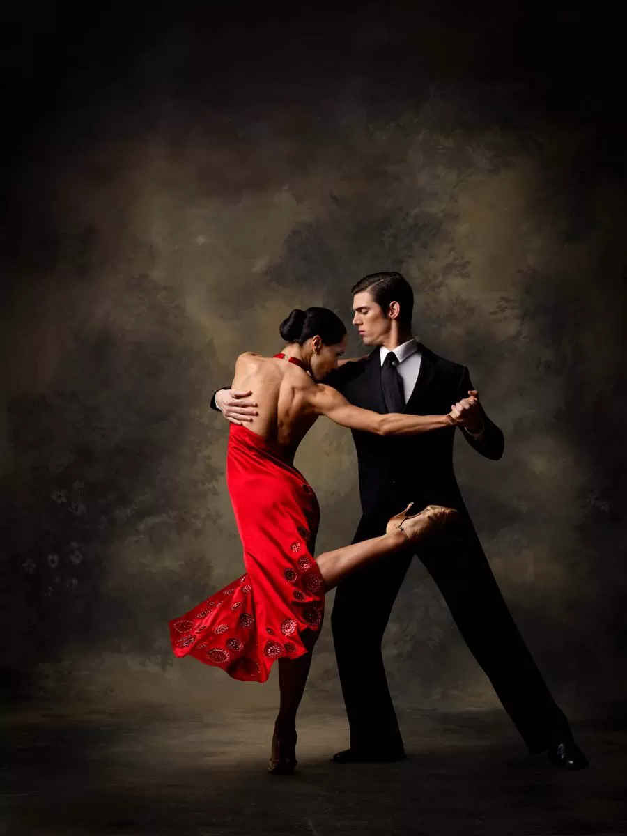ARTE Y DANZA. El tango es un medio de conexión y de expresión. 