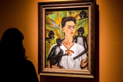 Publican un libro que reúne la obra completa de Frida Kahlo