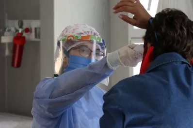 Coronavirus en Argentina: 239 personas murieron y 2.297 se contagiaron en las últimas 24 horas