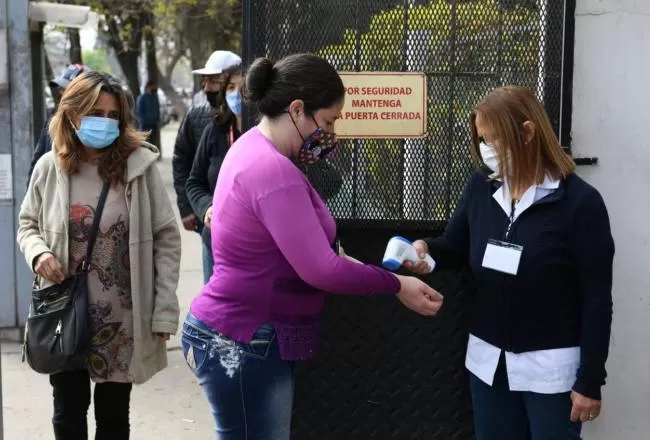 LA GENTE VOTÓ AYER EN TUCUMÁN