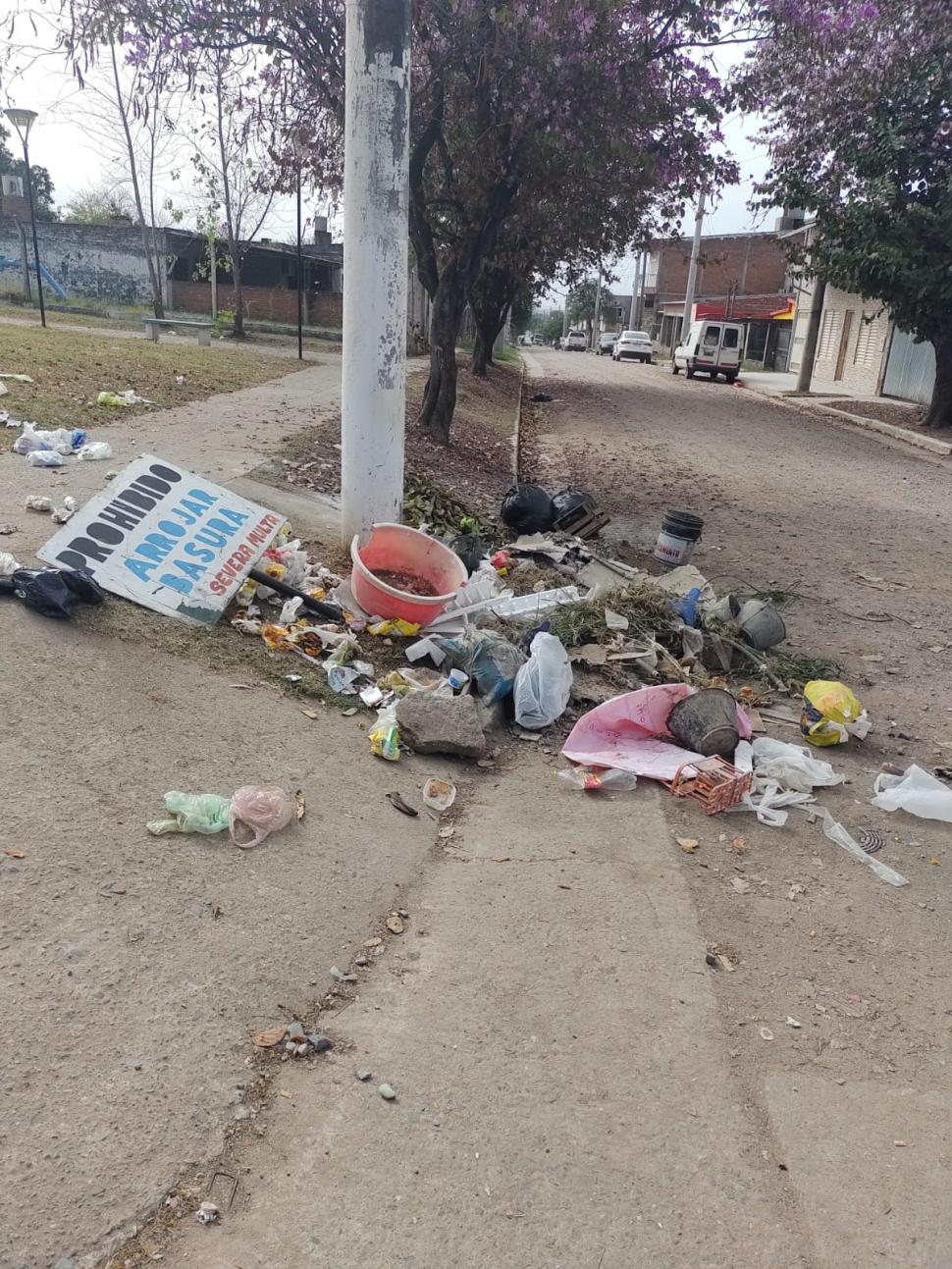 A dos meses de la inauguración, comienzan arreglos en el piso de la Libertad