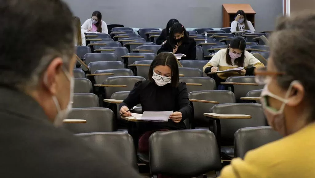 RECLAMO. En varias provincias -no es el caso de Tucumán- los responsables de las áreas de recursos humanos en salud pidieron la invalidez del examen único de residencias médicas debido a los múltiples problemas que presentó el sitio web, que depende del Ministerio de Salud de la Nación.