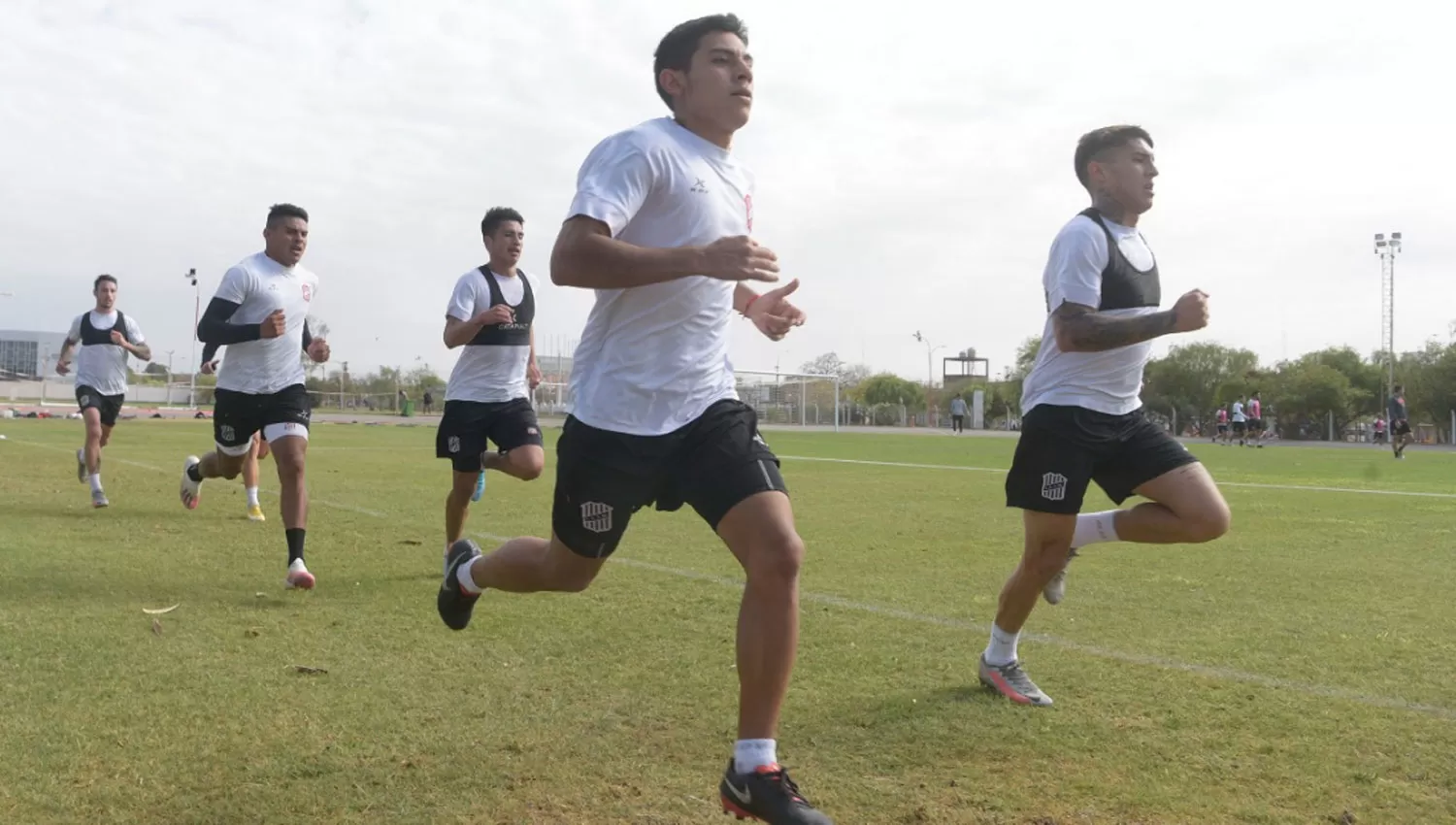 A PUNTO. Los jugadores de San Martín trabajarán toda la semana en doble turno en Termas.