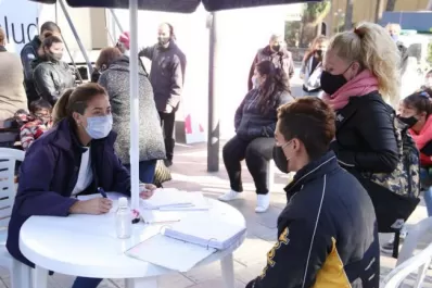 Hasta cuándo se extiende el megaoperativo de Salud en la plaza Independencia