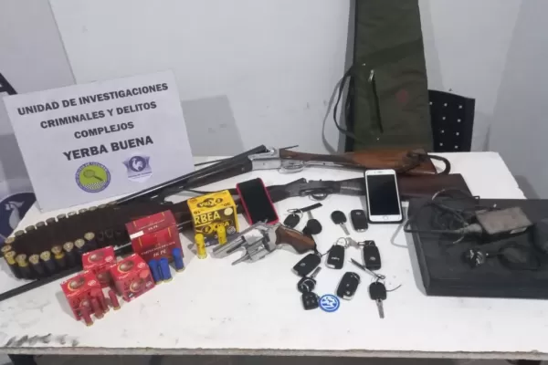 Estafas millonarias: secuestran armas de fuego y 10 llaves de vehículos en Yerba Buena