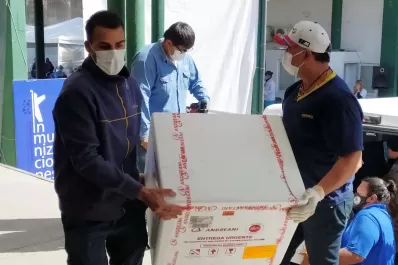 Llegaron a Tucumán las vacunas de CanSino, las primeras de una sola dosis