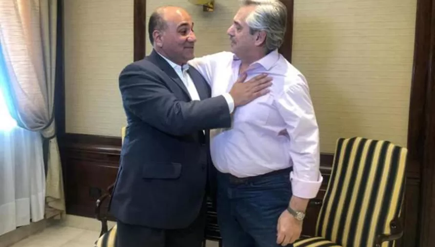 ACOMPAÑAMIENTO. Manzur llamó a Alberto para brindarle su apoyo.