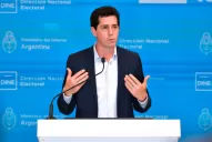 Crisis interna: por ahora, el Presidente no aceptó la renuncia de Wado de Pedro