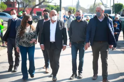 En medio de la crisis, Manzur llegó a Olivos para reunirse con el Presidente