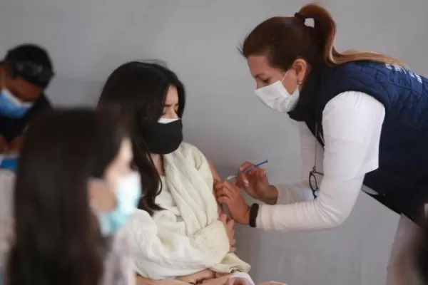 Comenzó en Tucumán la vacunación para los adolescentes de 17 años sin comorbilidades