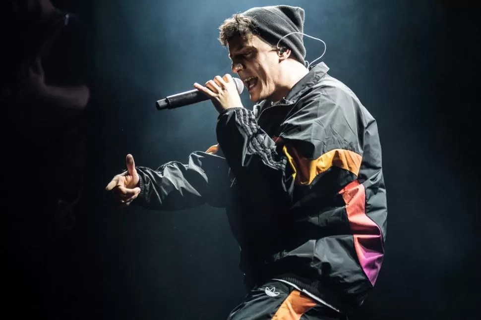 PUESTA EN ESCENA. El espectáculo de ACRU integra música en vivo y una parte visual con luces e imágenes.  