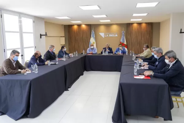 Una reunión de respaldo en la que eligieron no hablar de “apoyo”