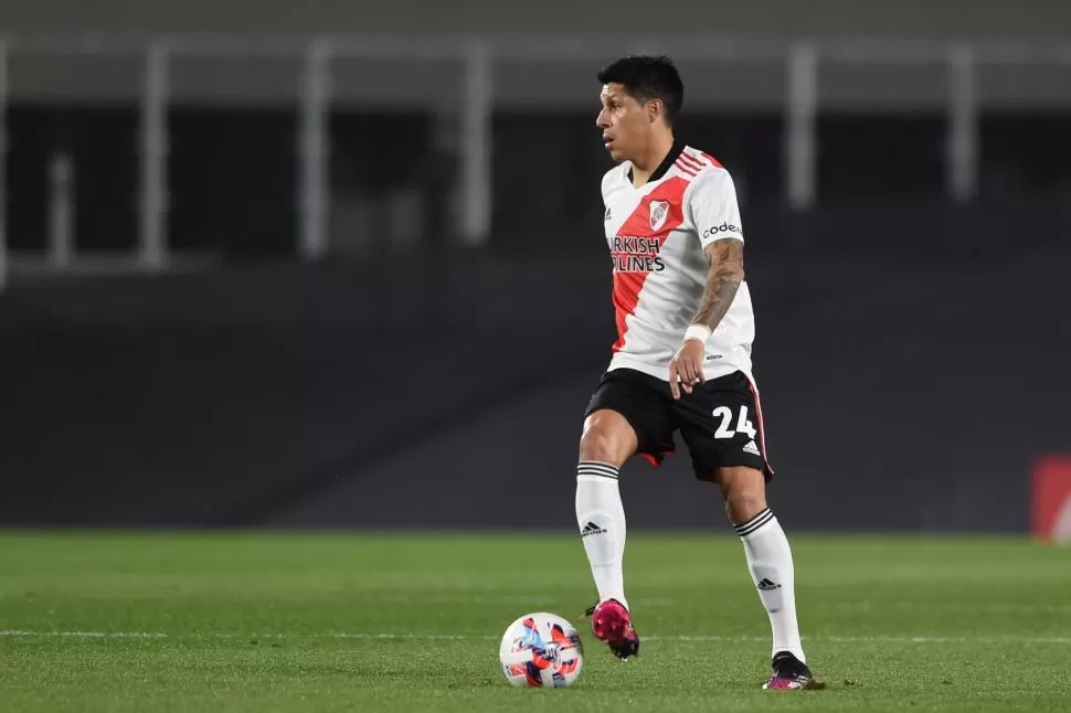 LA FIGURA. Enzo Pérez mostró un gran nivel frente al conjunto de Sarandí. 