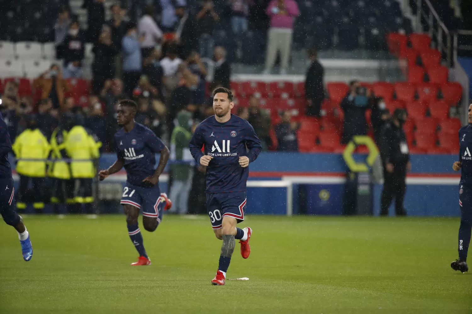 LIONEL MESSI. El crack lleva la 30 del conjunto parisino. Foto PSG Oficial