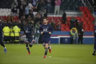 Scaloni, atento: Lionel Messi, lesionado, no fue convocado para el próximo partido del PSG