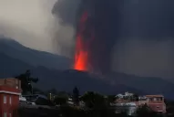 Aumentó la explosividad del volcán y evacúan poblaciones en Las Palmas