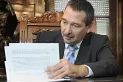 El Consejo superior de la UNT ratificó la continuidad de Burgos como director de Canal 10