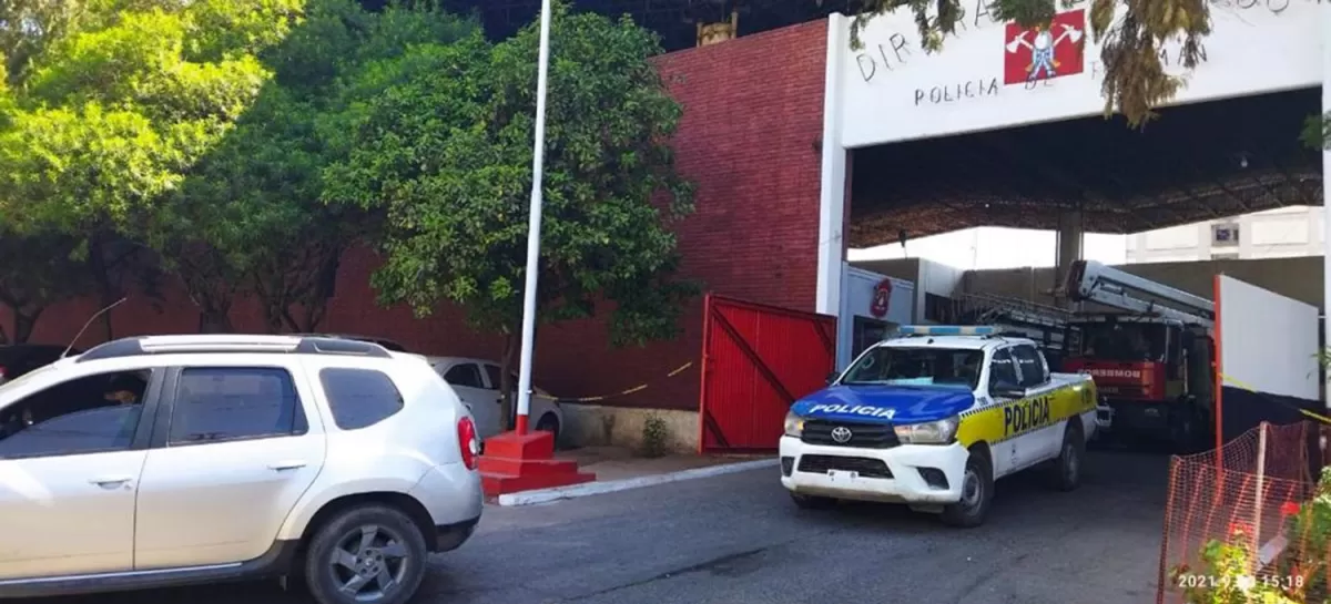 NO QUEDÓ NADIE. Los detenidos de Bomberos fueron llevados al penal.