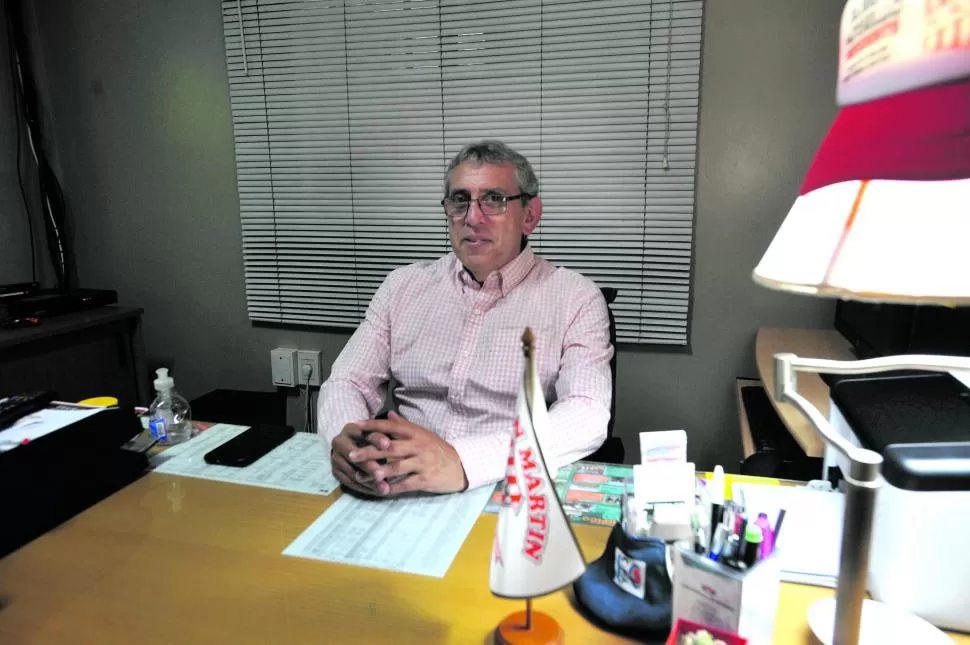 ENOJADO. Rubén Moisello no ocultó su descontento por los idas y vueltas de la AFA. El presidente “santo” explicó los motivos por el que tuvo que dar marcha atrás en cuanto a la venta de entradas. LA GACETA / FOTO DE ANTONIO FERRONI