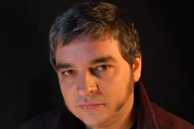 José María Marcos: “El conurbano es un territorio de conflictos, migraciones, extrañas alianzas y contrastes, que tengo muy presente a la hora de escribir”