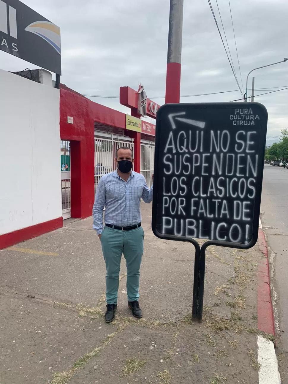 CADA VEZ FALTA MENOS. Franco ya tiene su entrada y el lunes volverá a La Ciudadela para reencontrarse con su gran amor. 