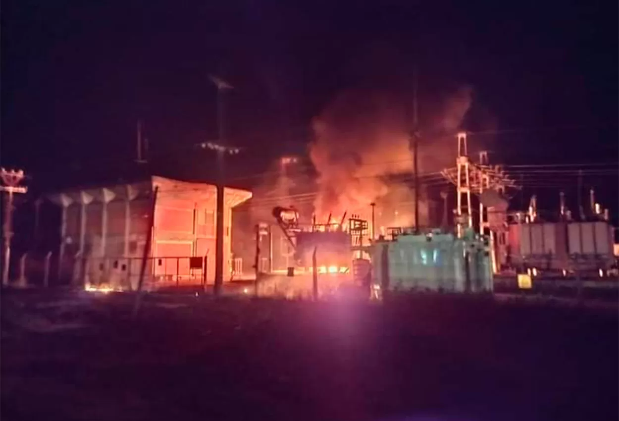 Se incendió una estación transformadora en Villa Quinteros y hay unos 33.000 usuarios afectados