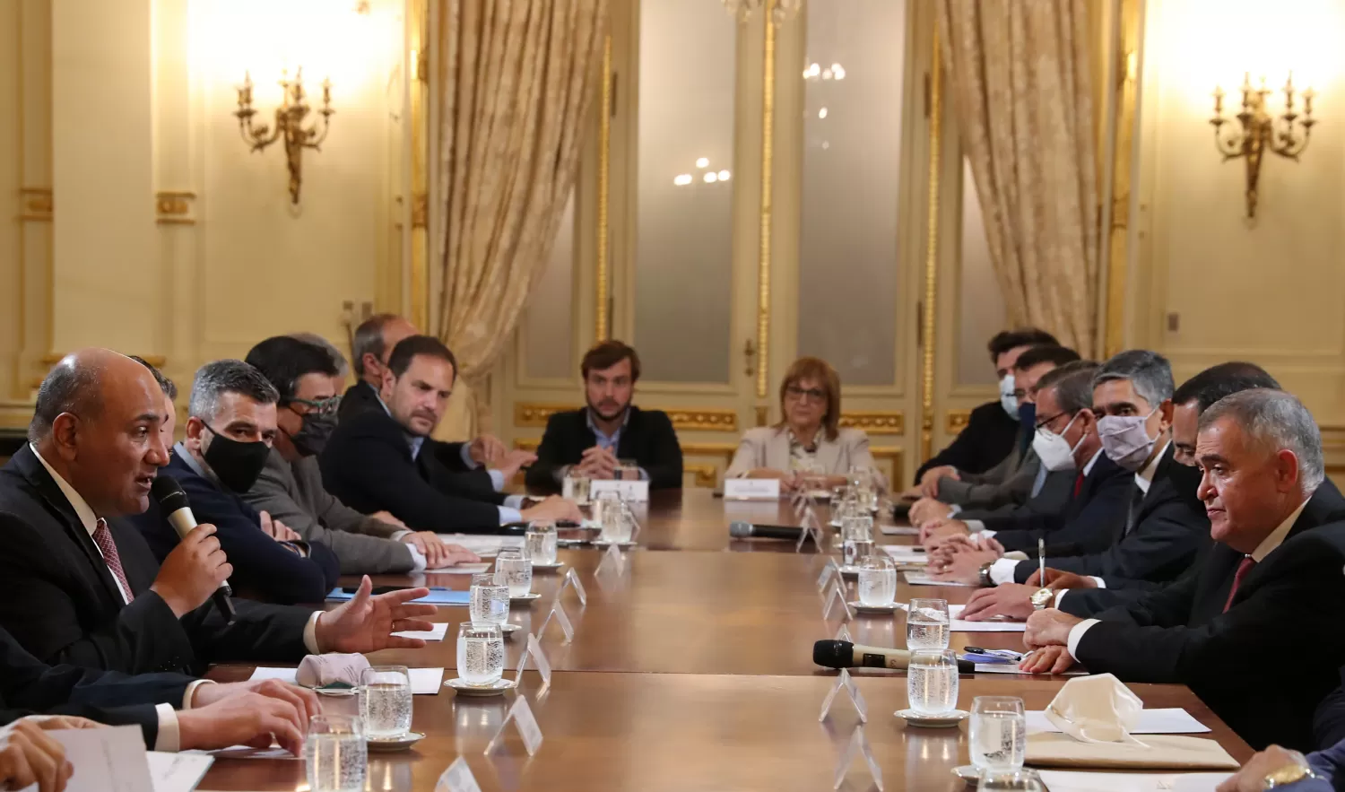 Manzur y Jaldo, reunidos en la Casa Rosada