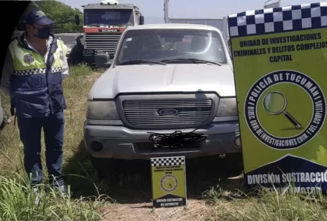 Allanaron una agencia de autos usados: encontraron dos vehículos robados