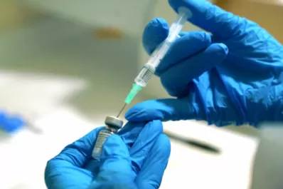 Covid-19: Uruguay superó el millón de vacunados con la tercera dosis