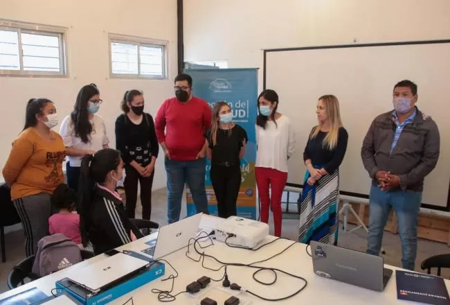 Brindan talleres de inserción laboral gratuitos para jóvenes de toda la provincia