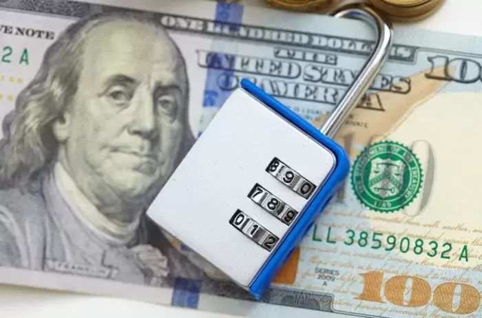 Cae uno de los cepos al dólar. 