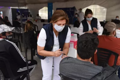 Se colocará una tercera dosis para reforzar los anticuerpos