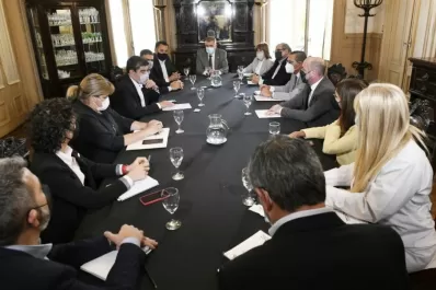 Jaldo espera ayuda de Manzur para dinamizar la economía tucumana