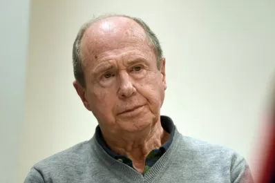 Iriarte le ruega a Sbdar que se ocupe de una causa sobre la Legislatura