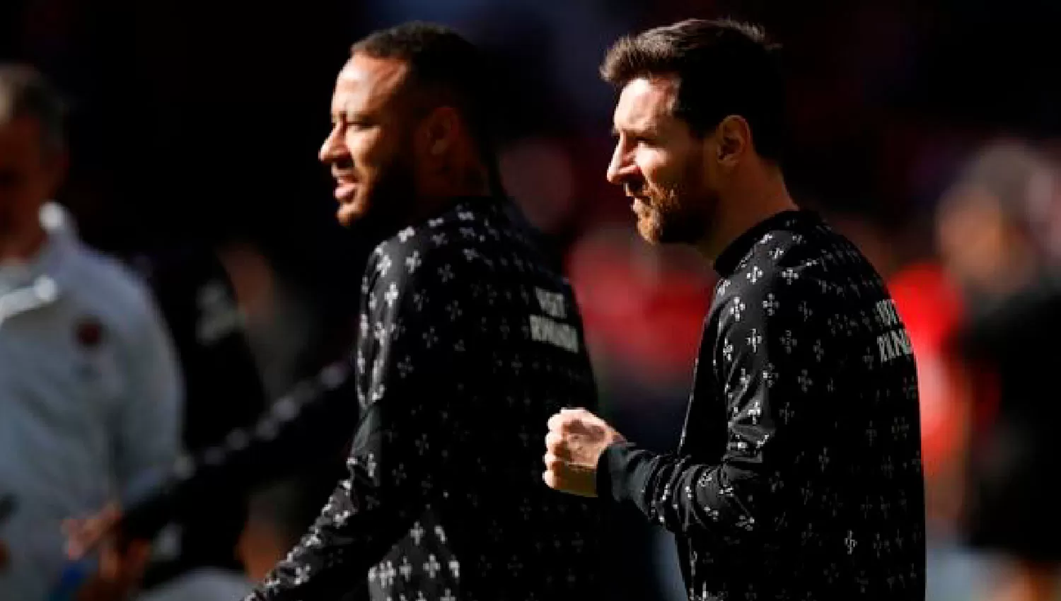 AMIGOS. Neymar y Messi comparten el plantel de PSG de Francia.