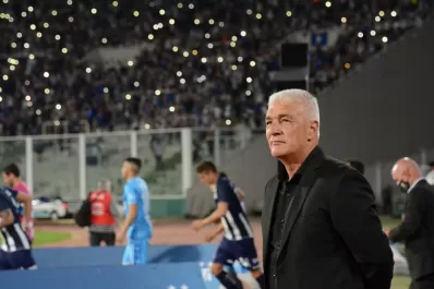 Omar de Felippe podría ser el nuevo entrenador de Independiente