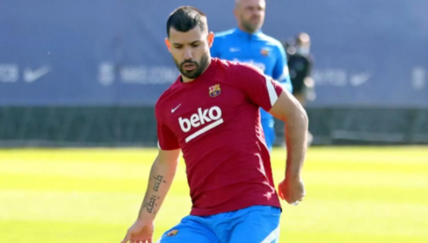 SERGIO KUN AGÜERO. El delantero tiene un problema de salud que preocupa. FOTO TOMADA DE TWITTER.COM/BARCELONAFC