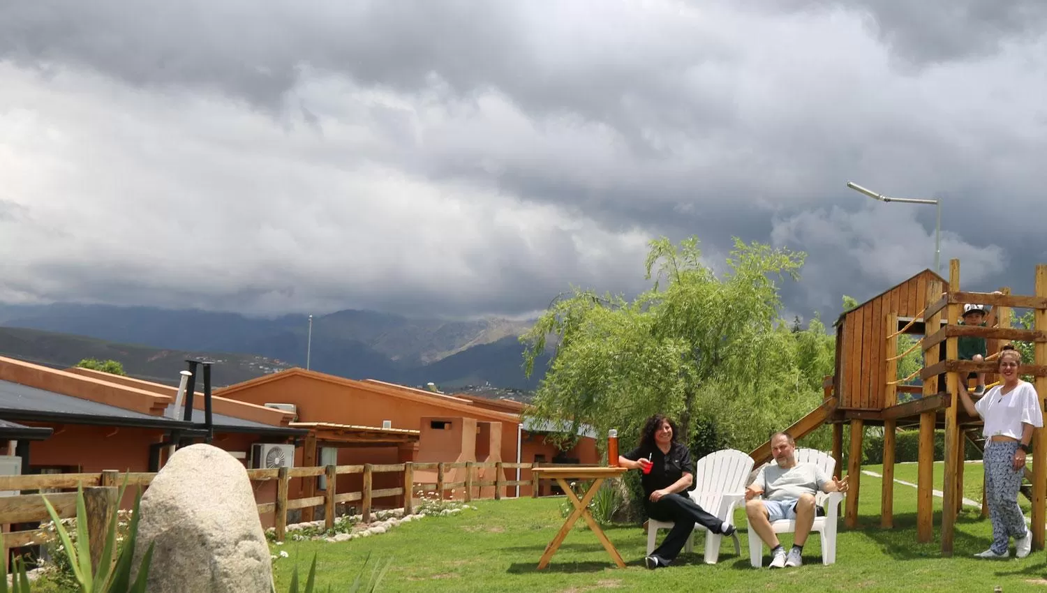 MUY VARIADO. En Tafí hay ofertas de todo tipo, desde campings y cabañas hasta hoteles y casas particulares. LA GACETA