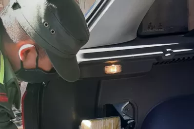 Detienen a un hombre que traía más de 23 kilos de cocaína a Tucumán en automóvil