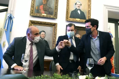 Manzur contiene a los gobernadores, proyecta obras públicas y pone el foco en las generales