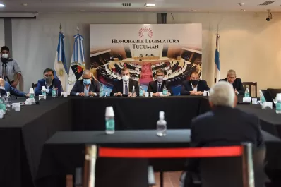 Juicio político contra el juez Stoyanoff