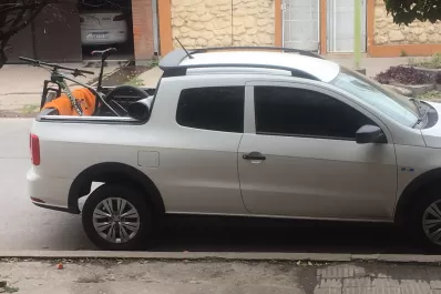 Inseguridad: A punta de pistola, robaron una camioneta a metros de Barrio Norte