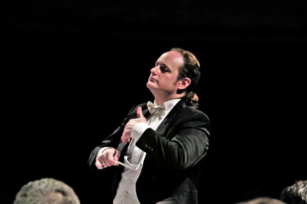 Alejandro Jassán cierra un ciclo al frente de la Orquesta Estable